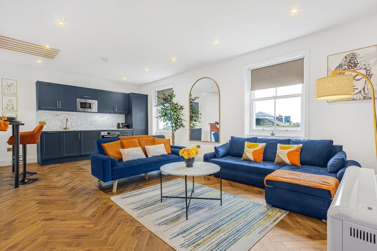 The Lanes Golden Crown, Central, 5 Bed Apartment *